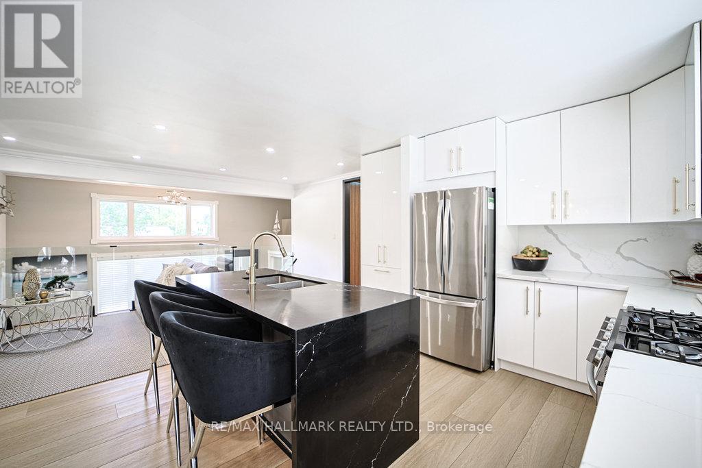 Photo 6 of 1151 Birch Road, Innisfil ON
