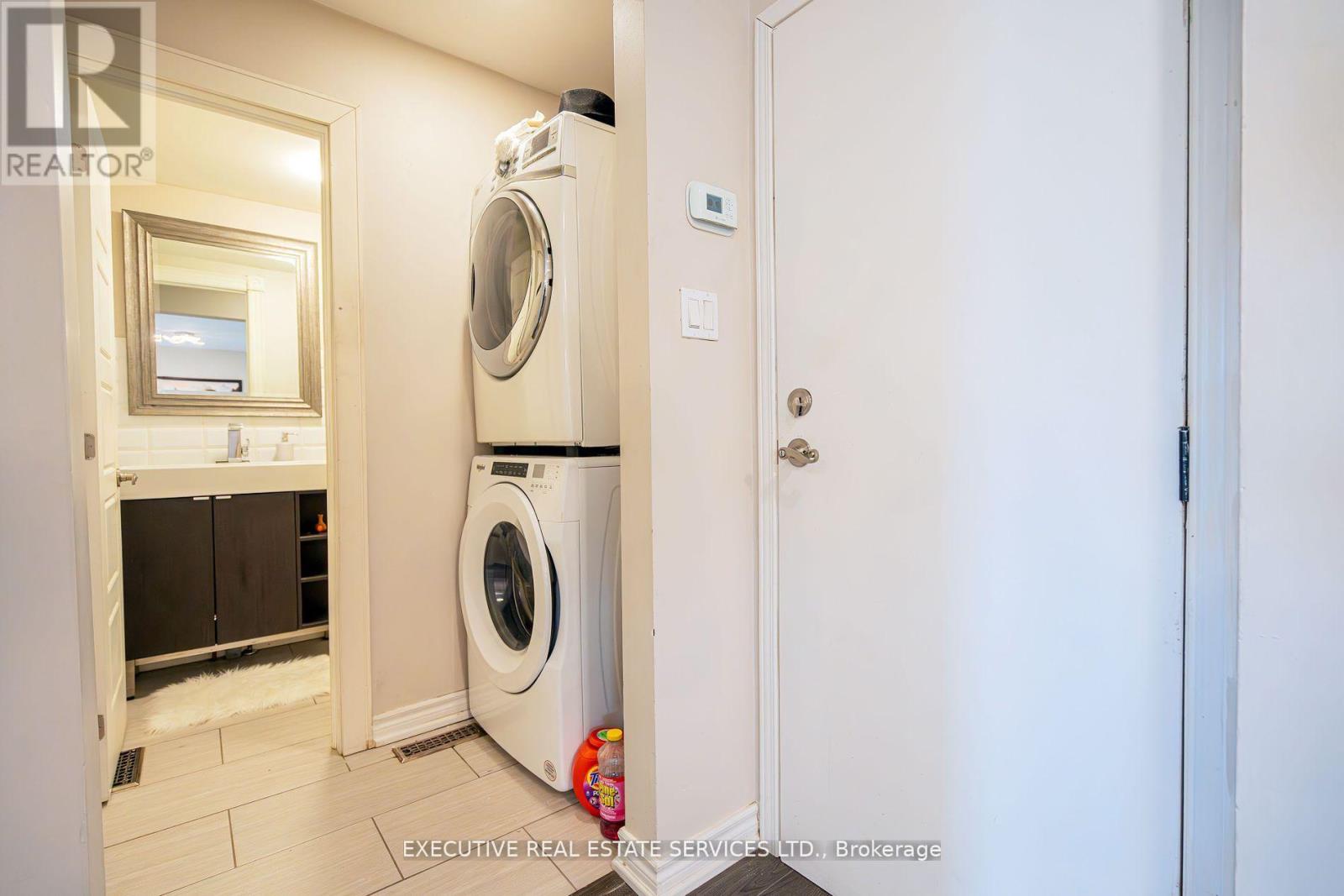 Photo 43 of 4 Simmons Boulevard, Brampton ON