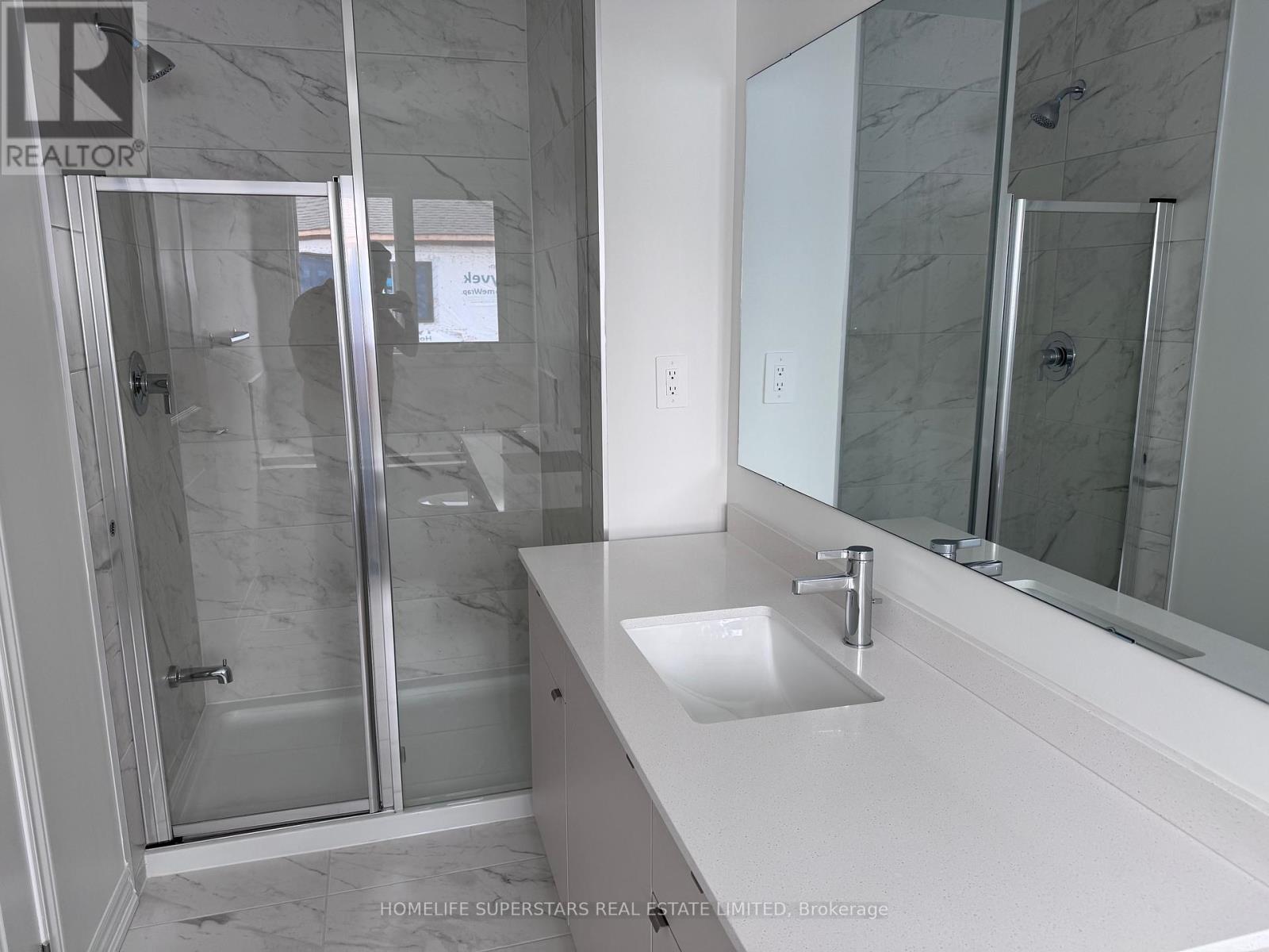 Photo 11 of 291 Bergamot Avenue, Milton ON