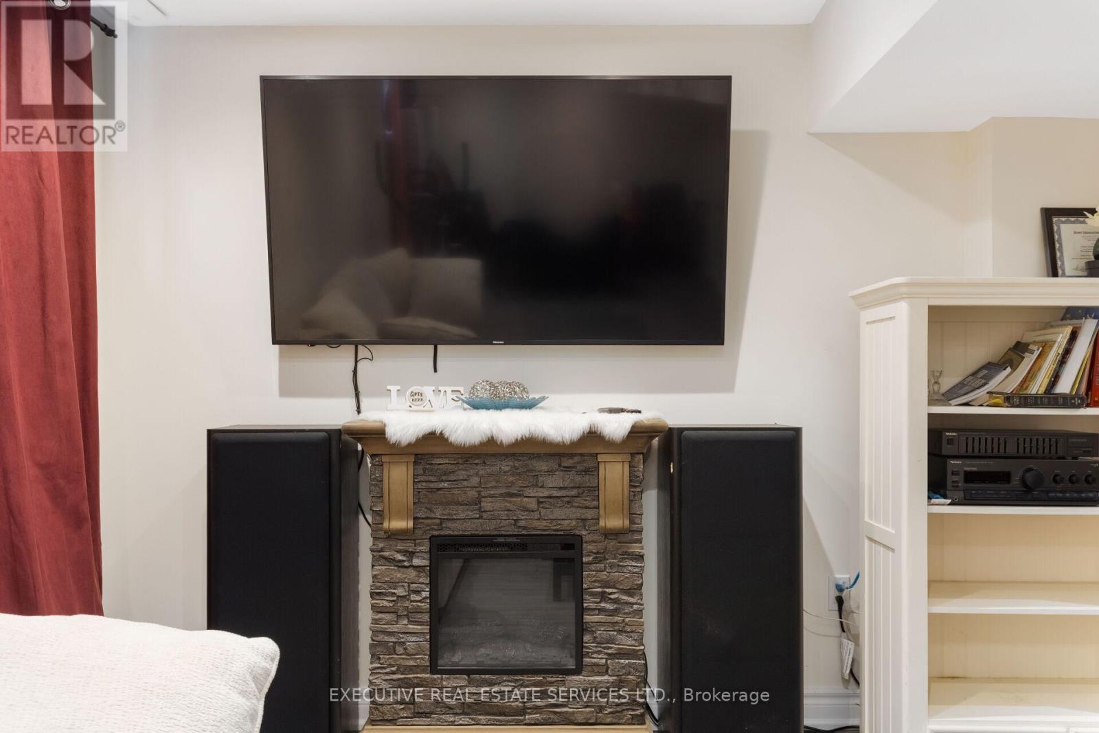 Photo 8 of 58 Mcmaster Road, Orangeville ON