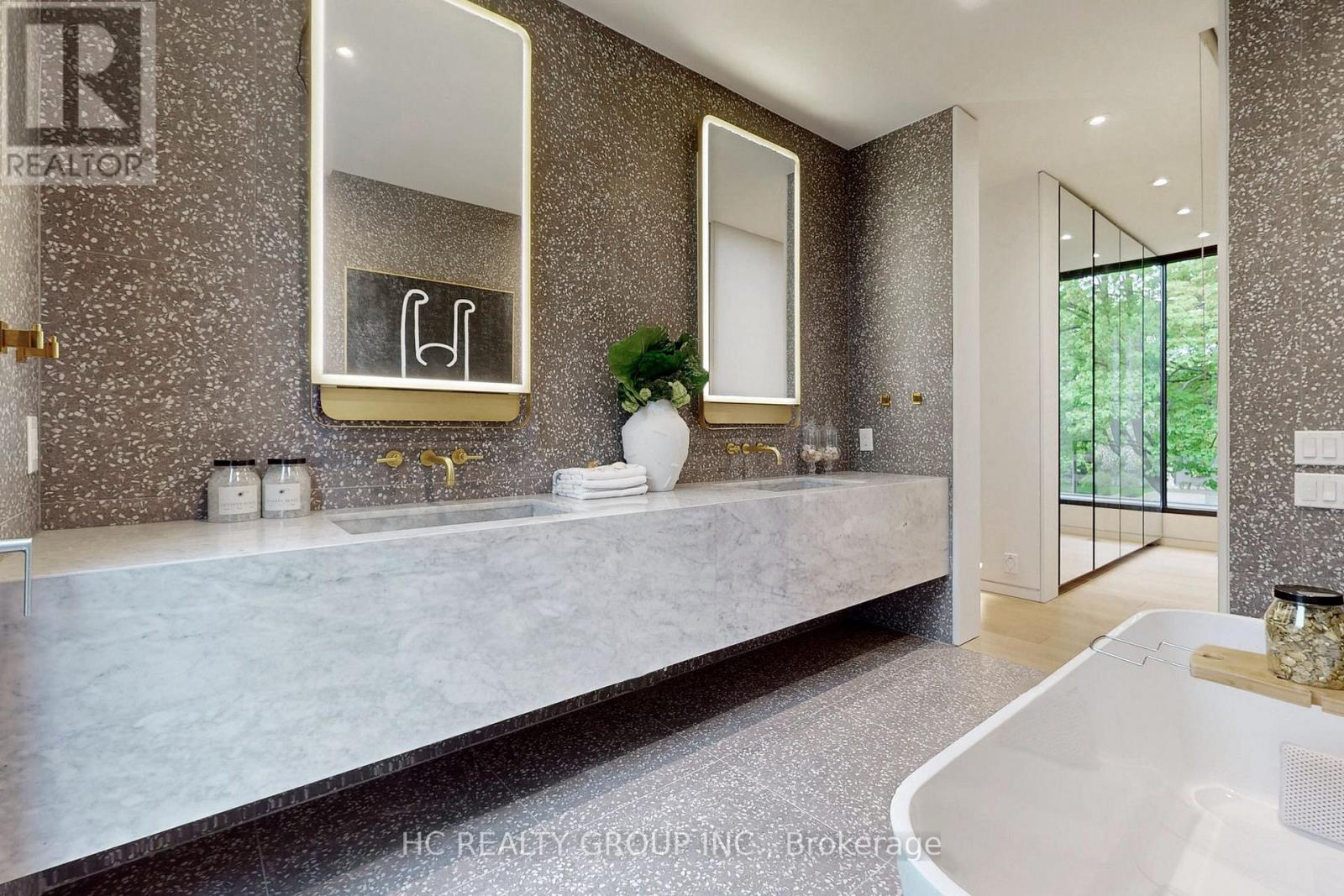 Photo 17 of 1336 Hillhurst Road, Oakville ON