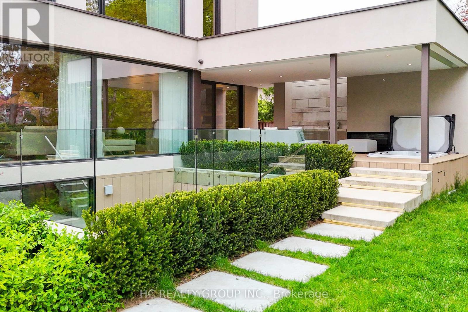 Photo 49 of 1336 Hillhurst Road, Oakville ON