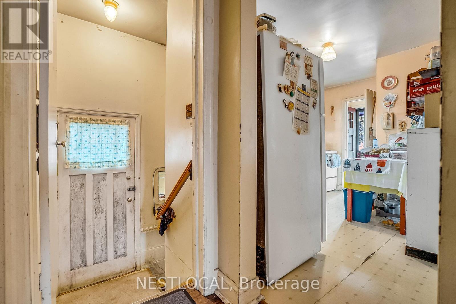 Photo 5 of 37 Enfield Avenue, Toronto ON
