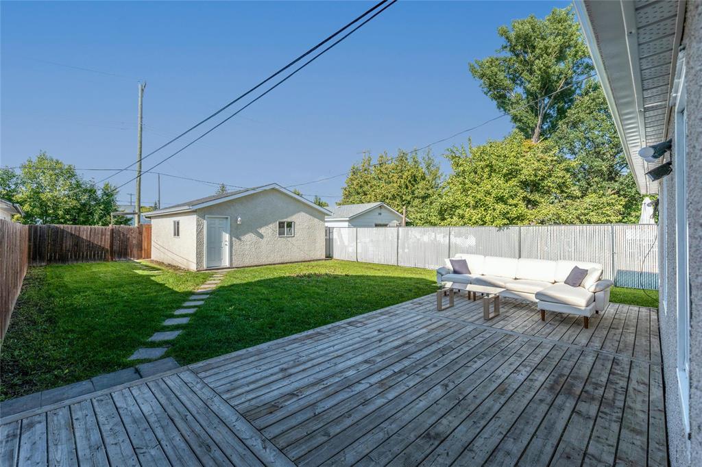 Photo 1 of 394 Kent Road, Winnipeg MB