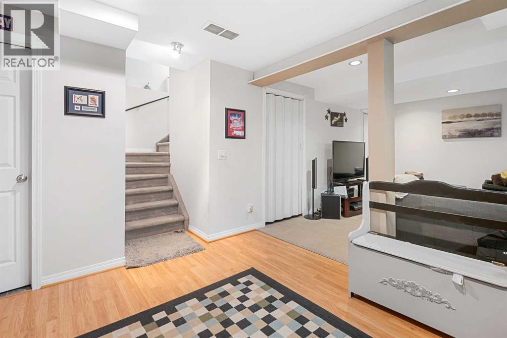 Photo 4 of 54 Saddlemead Way Ne, Calgary AB
