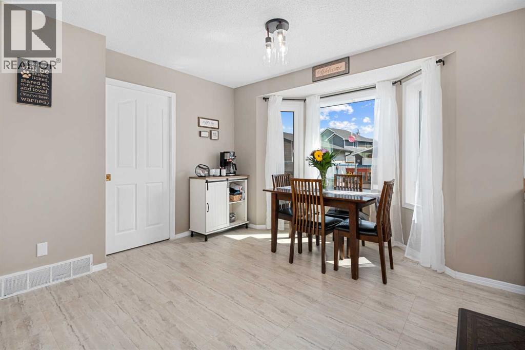 Photo 26 of 54 Saddlemead Way Ne, Calgary AB