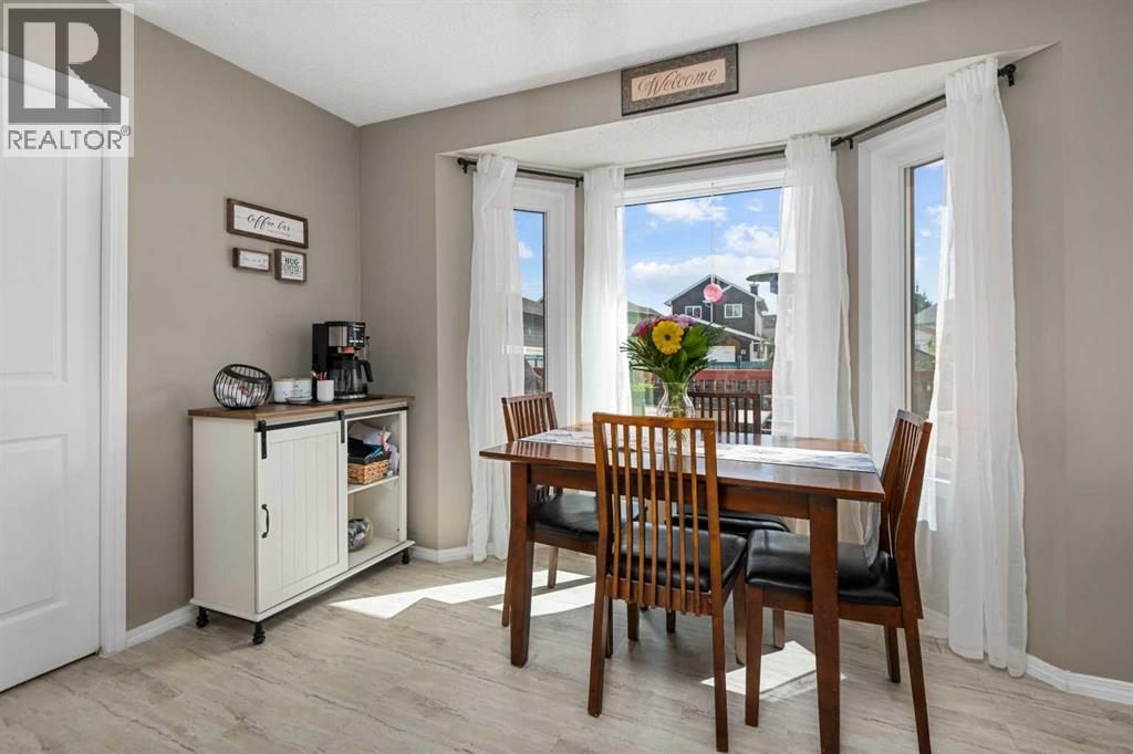 Photo 6 of 54 Saddlemead Way Ne, Calgary AB