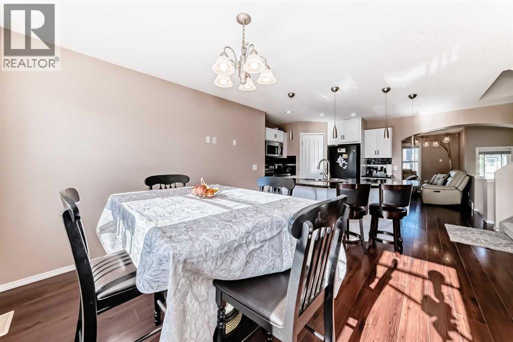 Single Family House for Sale in  Covecreek Place NE Coventry Hills Calgary 