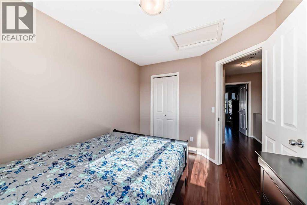 Single Family House for Sale in  Covecreek Place NE Coventry Hills Calgary 
