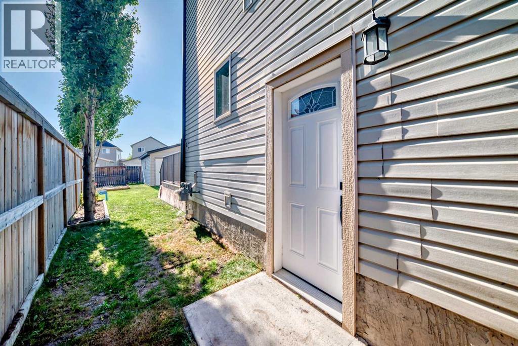 Single Family House for Sale in  Covecreek Place NE Coventry Hills Calgary 