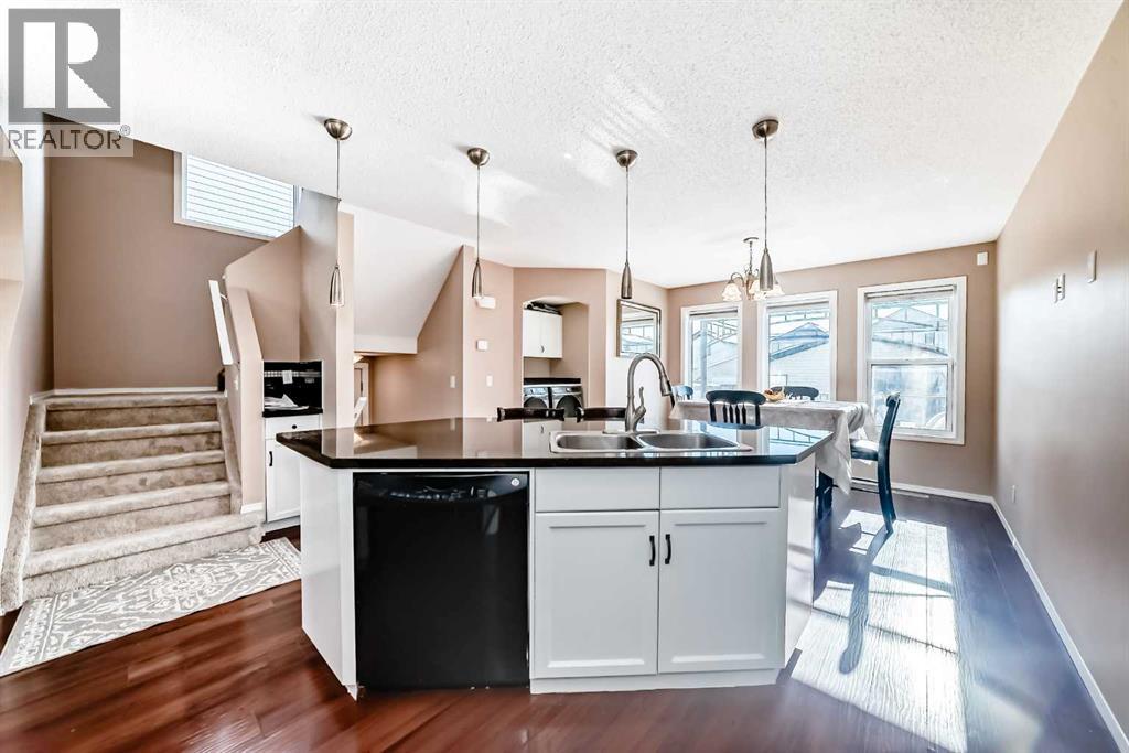Single Family House for Sale in  Covecreek Place NE Coventry Hills Calgary 