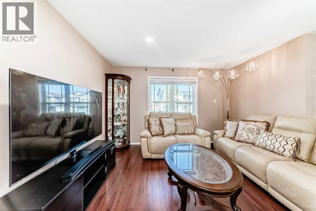 Single Family House for Sale in  Covecreek Place NE Coventry Hills Calgary 
