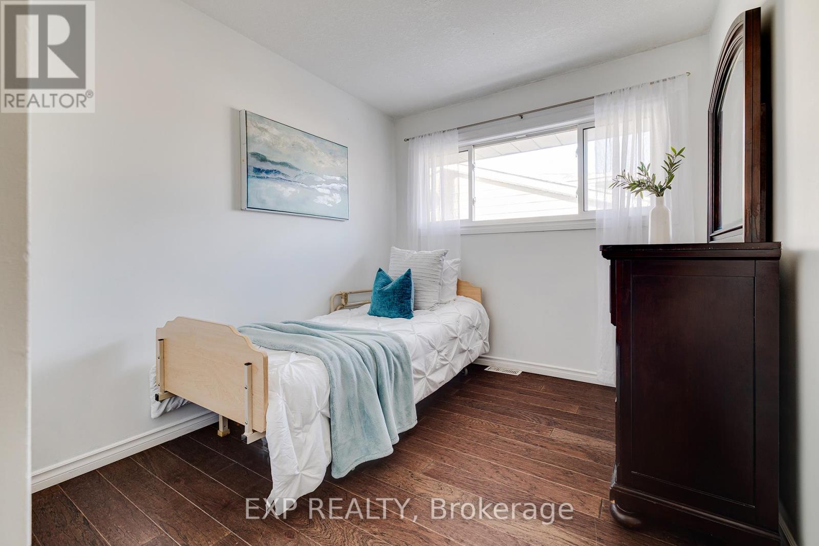 Photo 36 of 392 Fischer Hallman Road, Kitchener ON