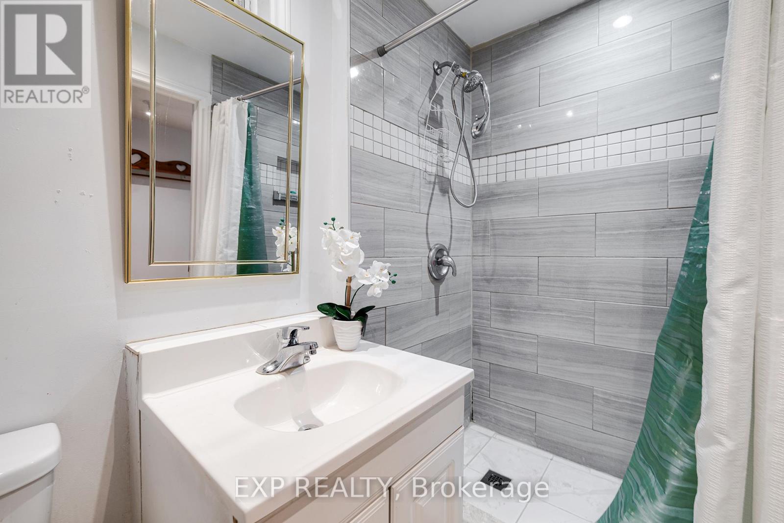 Photo 19 of 392 Fischer Hallman Road, Kitchener ON