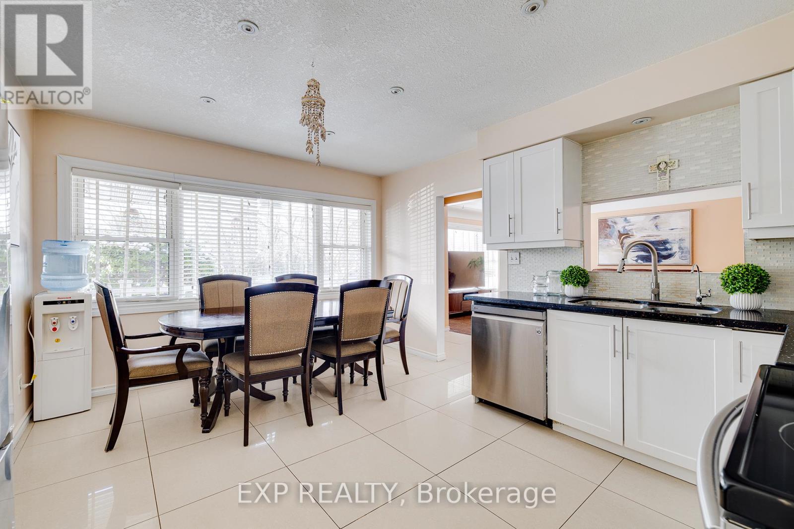 Photo 26 of 392 Fischer Hallman Road, Kitchener ON