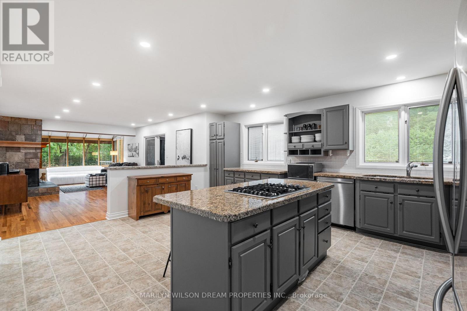 Photo 22 of 3 East Healey Avenue, Ottawa ON