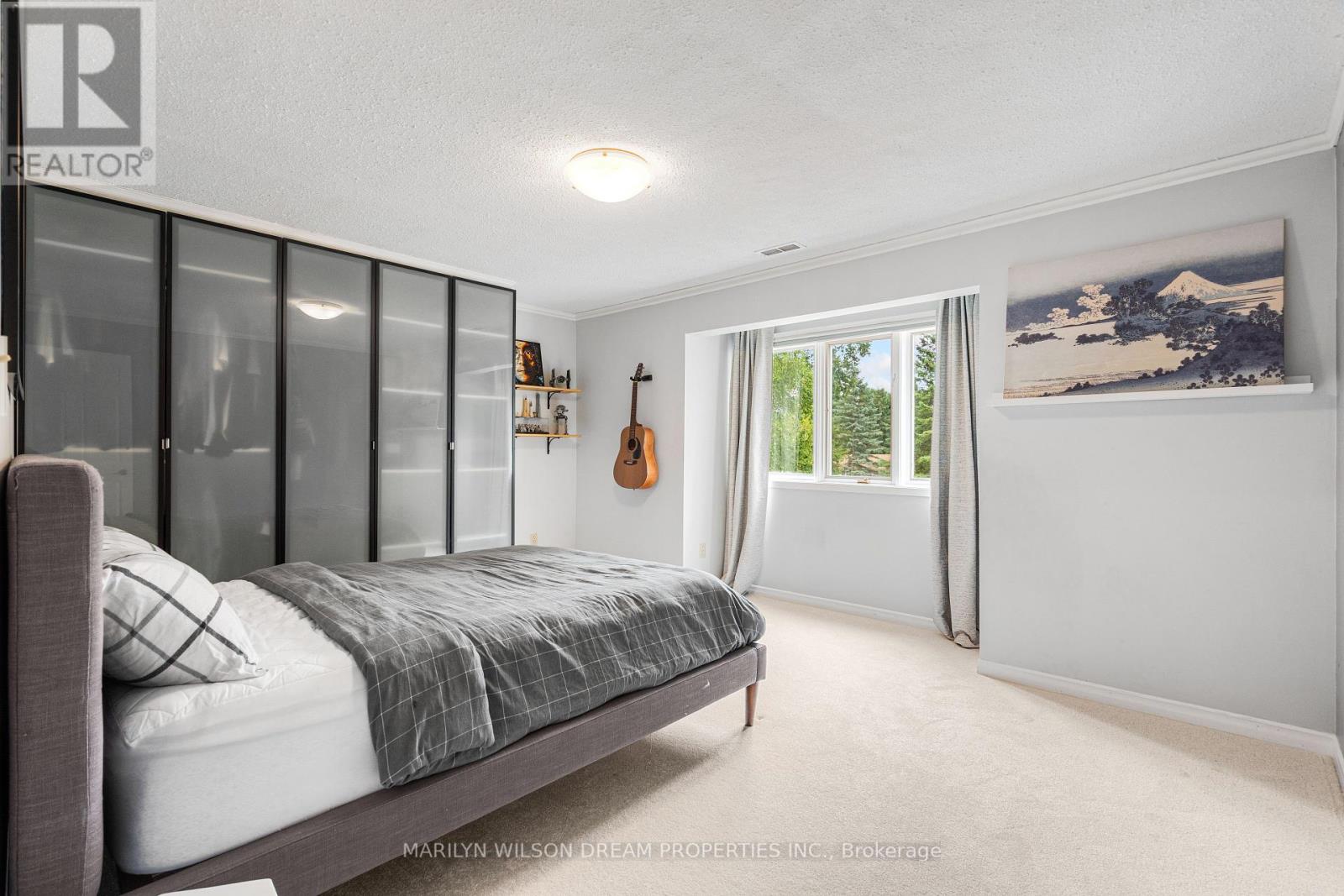 Photo 33 of 3 East Healey Avenue, Ottawa ON