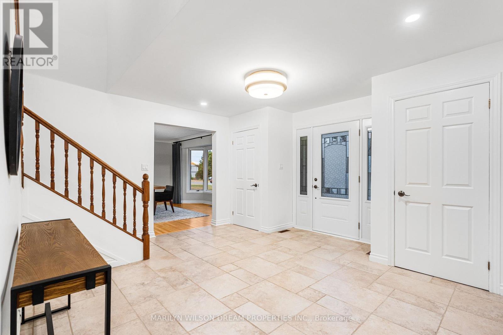 Photo 7 of 3 East Healey Avenue, Ottawa ON