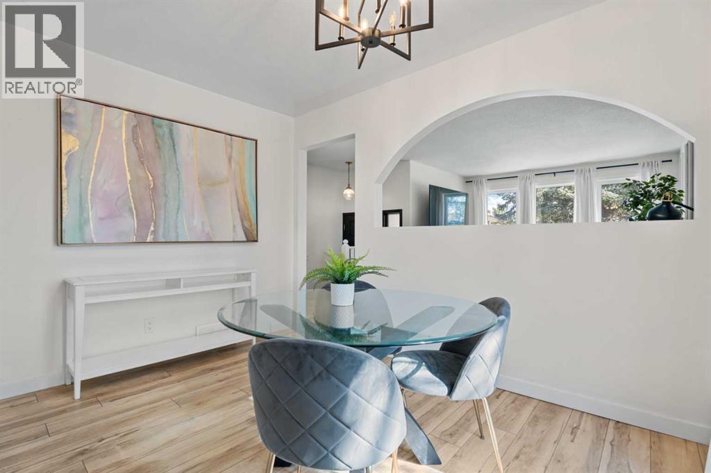 Photo 12 of 318 Shawnessy Drive Sw, Calgary AB