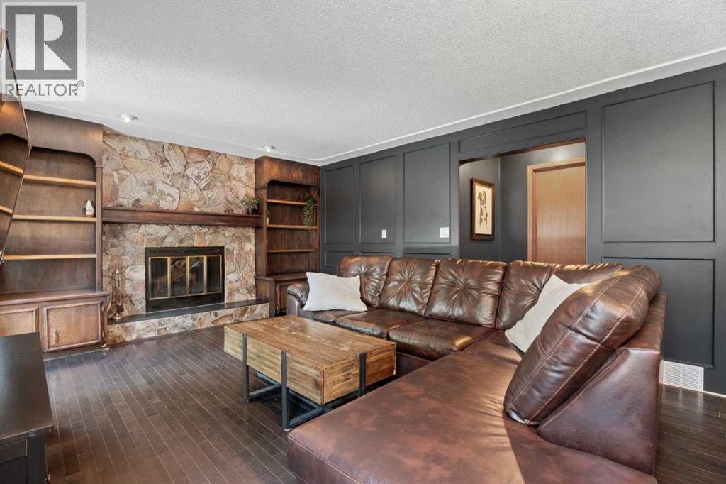 Photo 22 of 318 Shawnessy Drive Sw, Calgary AB