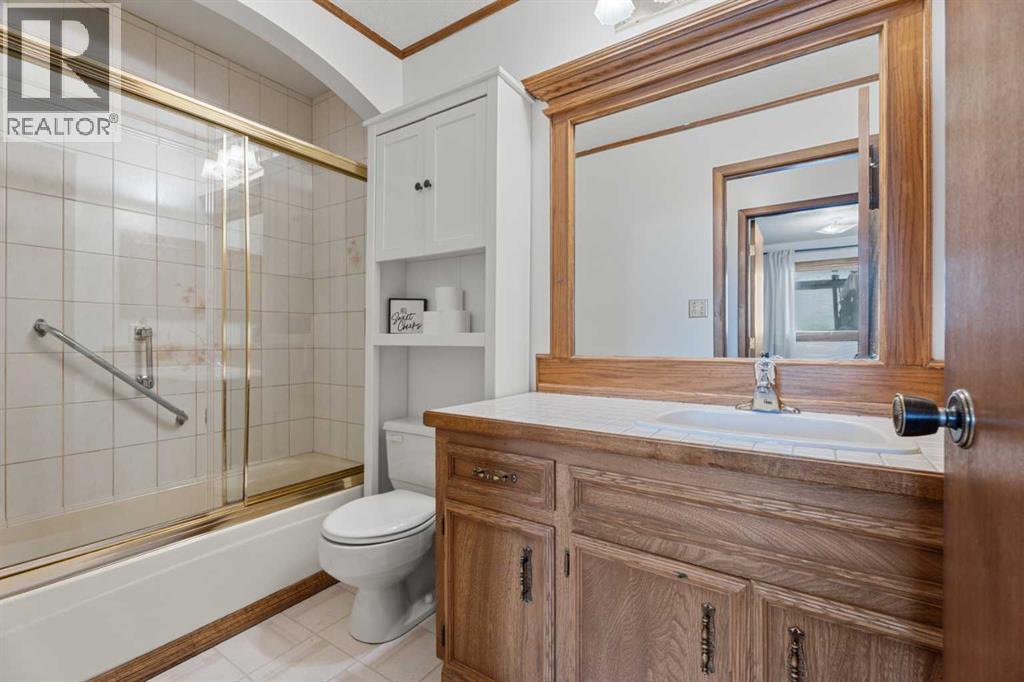 Photo 27 of 318 Shawnessy Drive Sw, Calgary AB