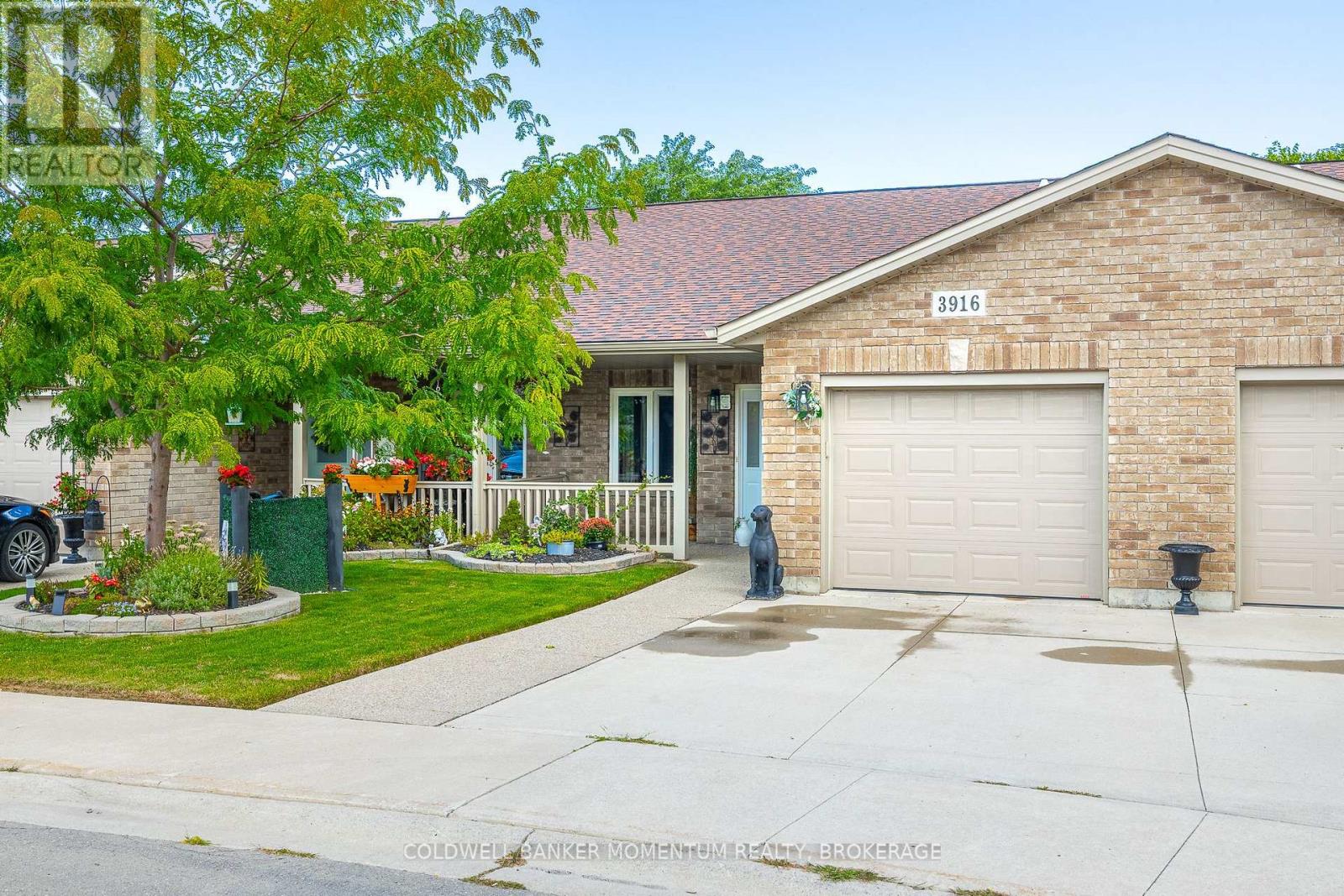 Photo 5 of 3916 Trillium Circle, Lincoln ON