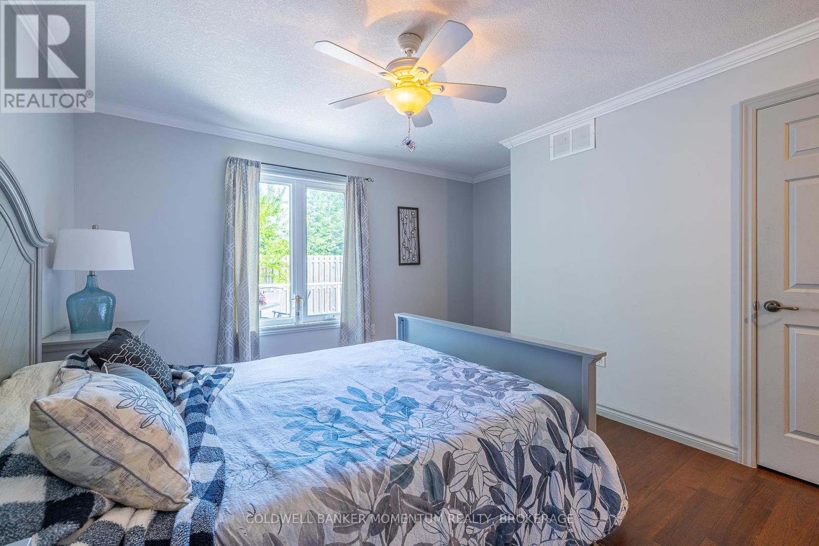 Photo 4 of 3916 Trillium Circle, Lincoln ON