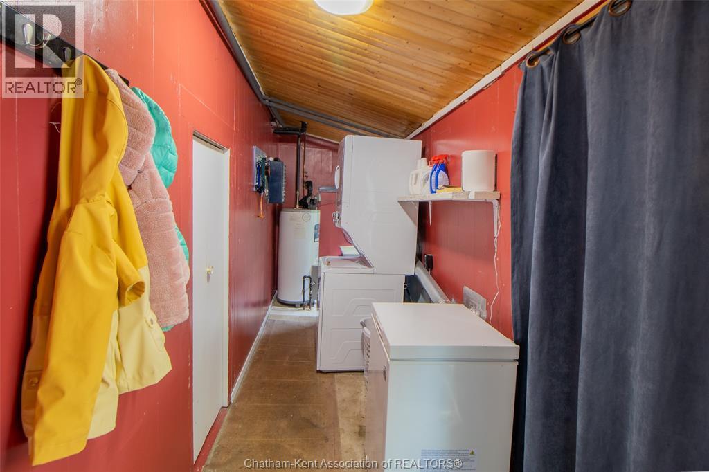 Photo 10 of 206 Adelaide Street South, Chatham ON