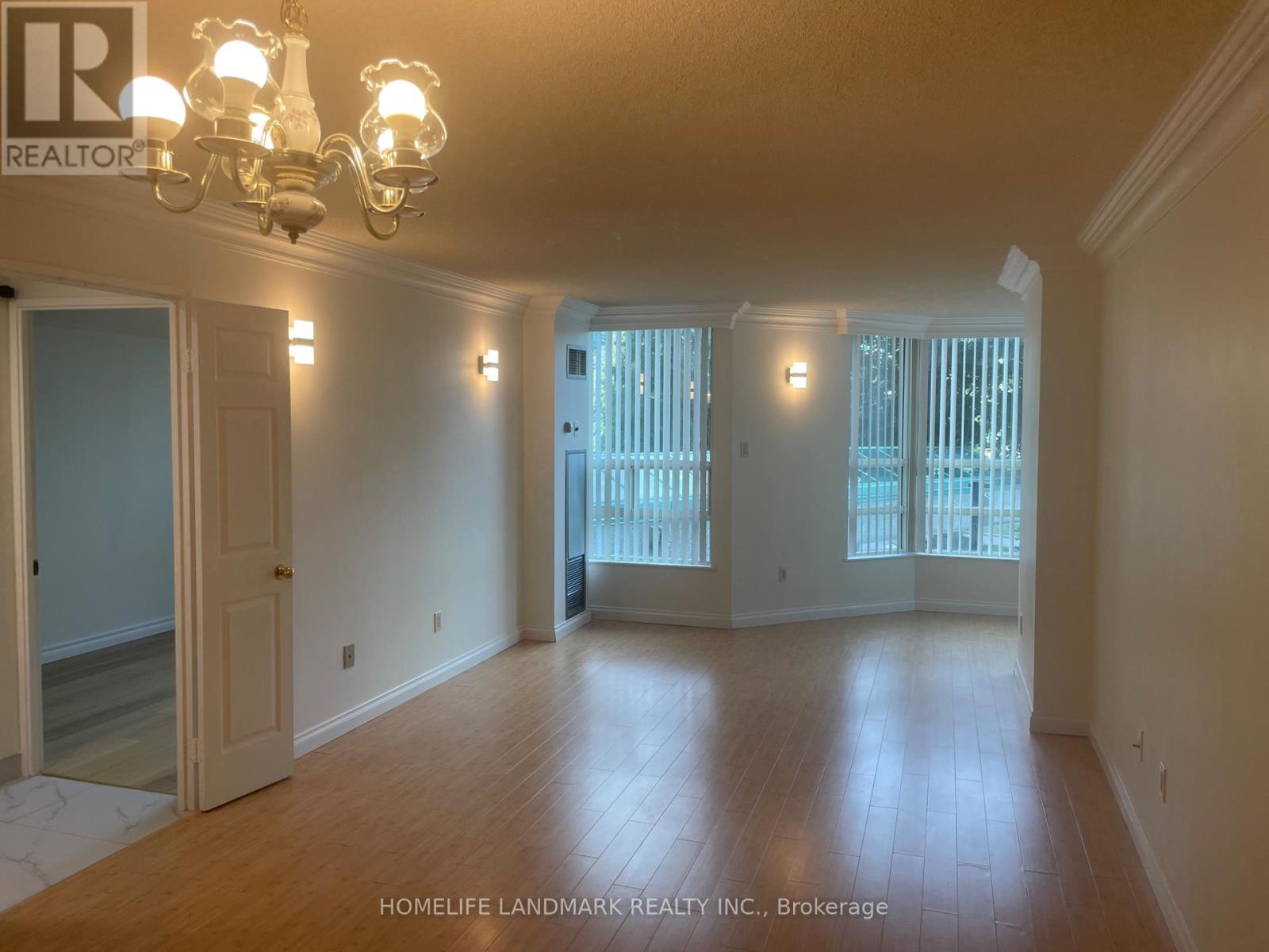 Photo 6 of 209 7805 Bayview Avenue, Markham ON
