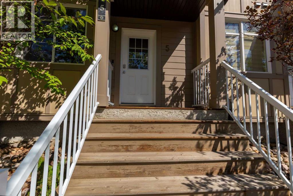 Photo 3 of 5 136 Fontaine Crescent, Fort Mcmurray AB
