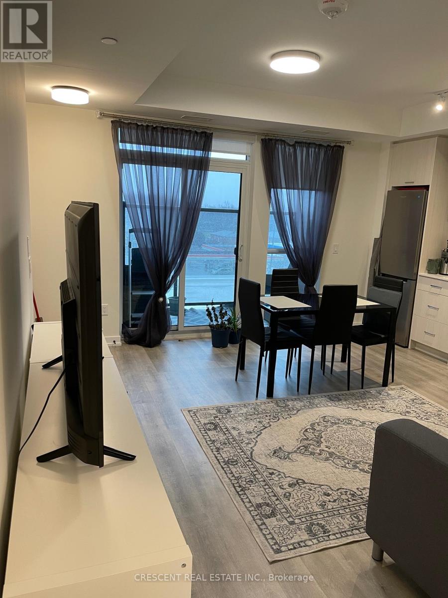 Photo 5 of 527 2300 St Clair Avenue W, Toronto ON