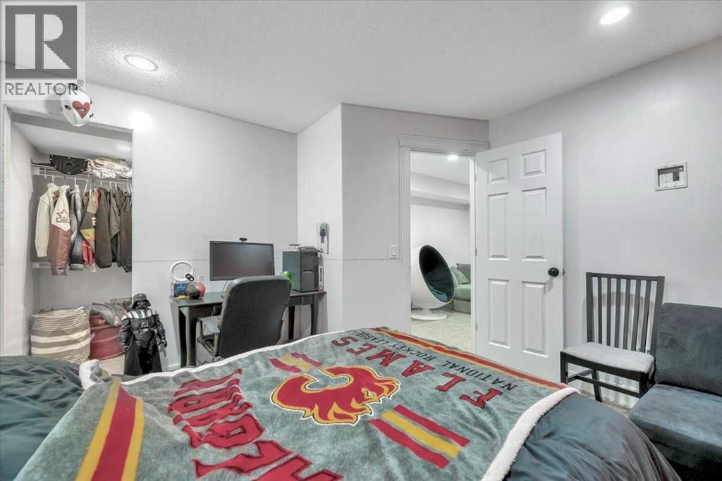 Photo 45 of 156 New Brighton Lane Se, Calgary AB