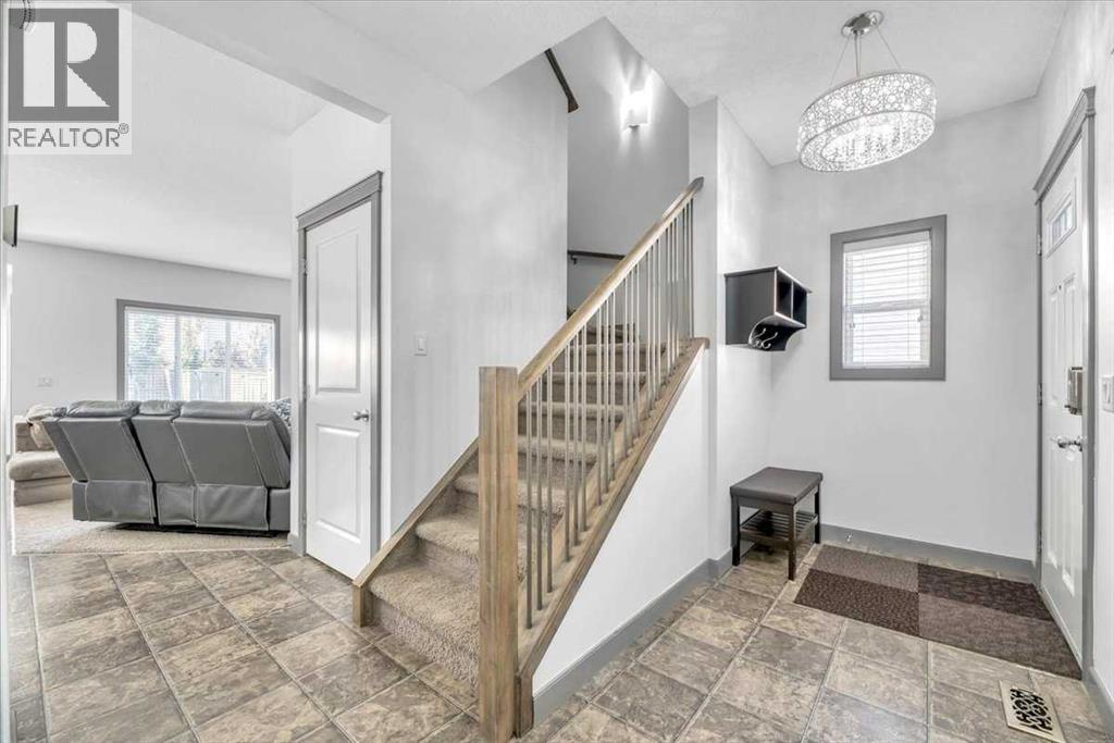 Photo 9 of 156 New Brighton Lane Se, Calgary AB