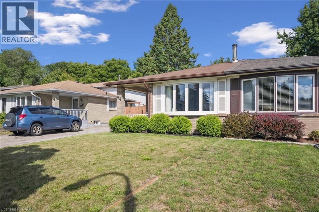 Photo 40 of 94 Markwood Drive, Kitchener ON