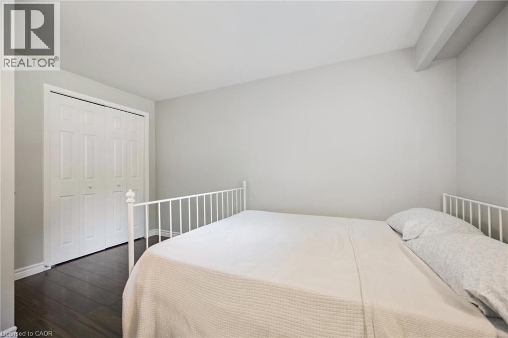 Photo 35 of 94 Markwood Drive, Kitchener ON