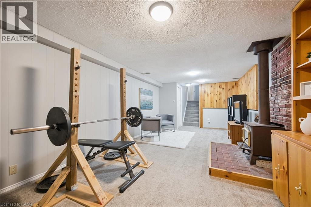 Photo 31 of 94 Markwood Drive, Kitchener ON