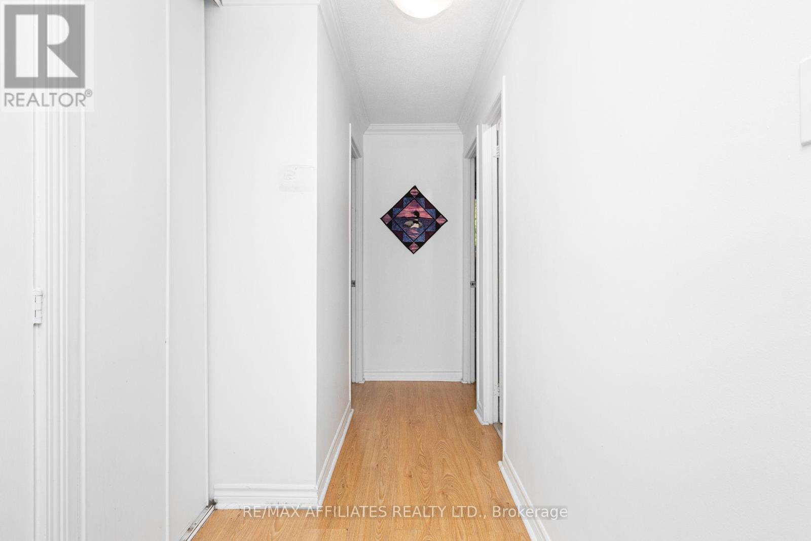Photo 19 of 306 Woodfield Drive, Ottawa ON