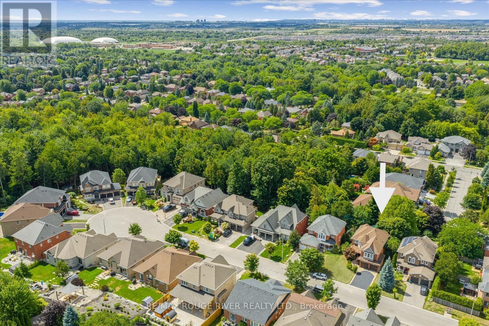 Photo 44 of 19 Gilchrist Court, Whitby ON