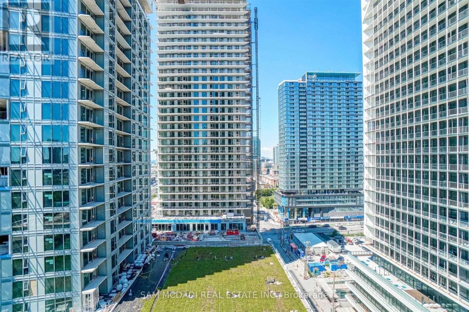 Photo 4 of 1403 30 Ordnance Street, Toronto ON