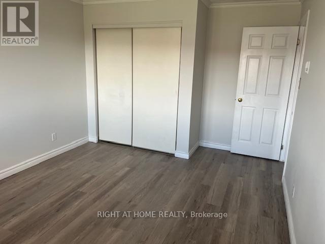 Photo 4 of 414 189 Lake Driveway Way, Ajax ON