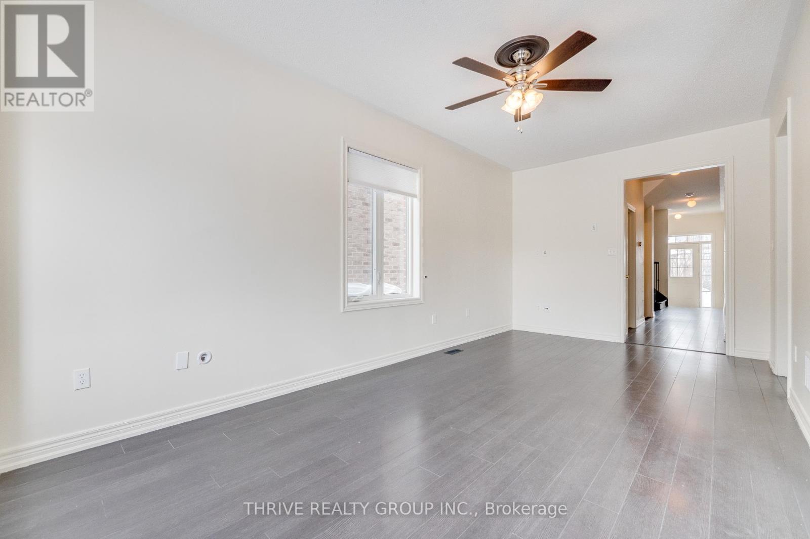 Photo 32 of 5504 Meadowcrest Avenue, Mississauga ON