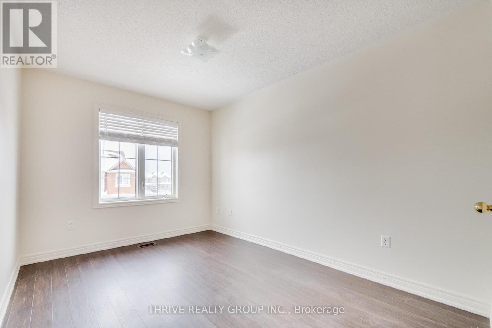 Photo 38 of 5504 Meadowcrest Avenue, Mississauga ON