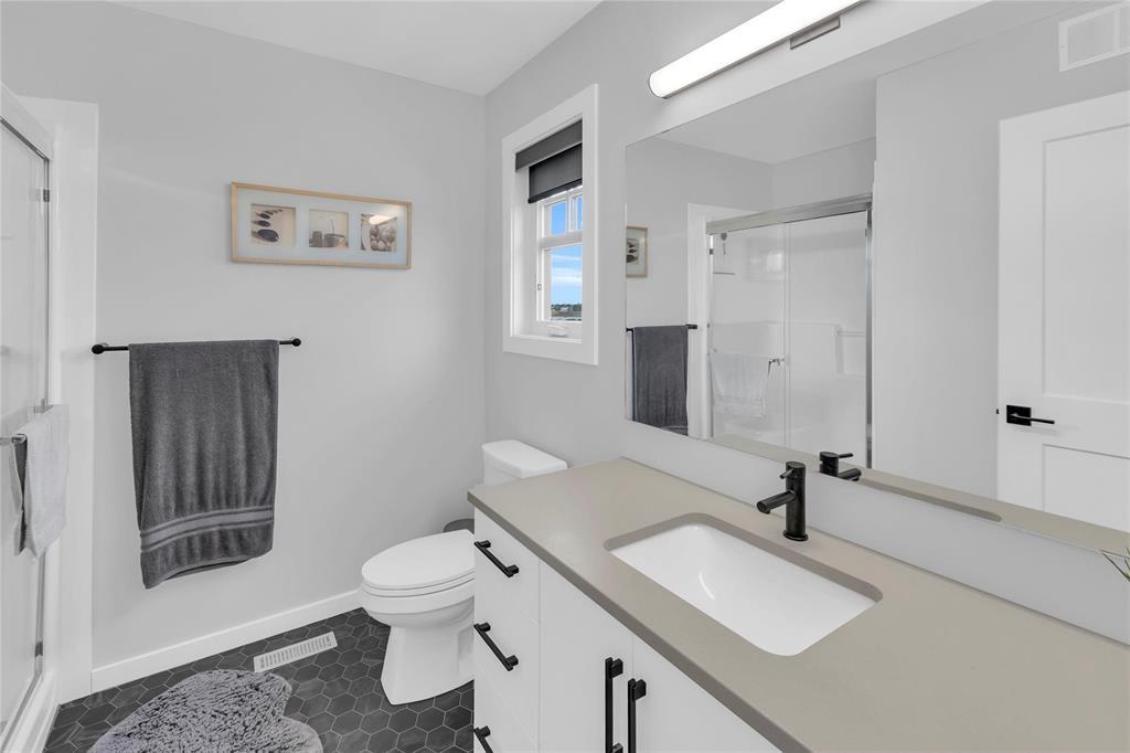 Photo 14 of 44 Witham Road, Winnipeg MB