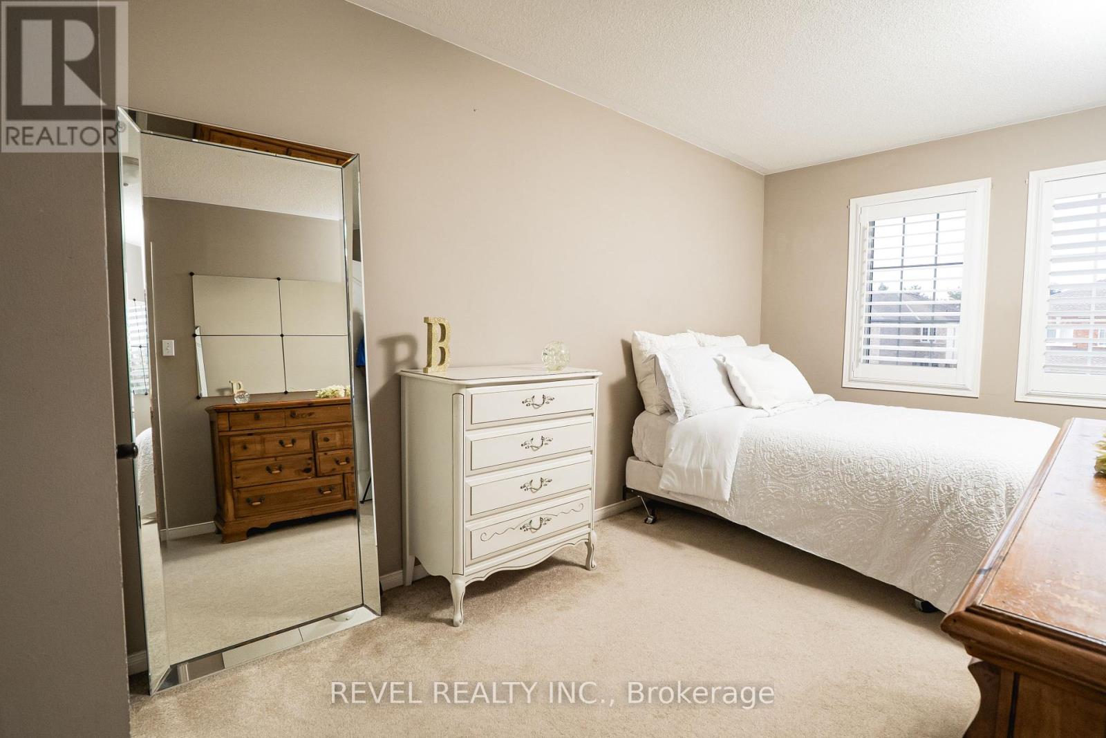 Photo 21 of 97 Cordgrass Crescent, Brampton ON