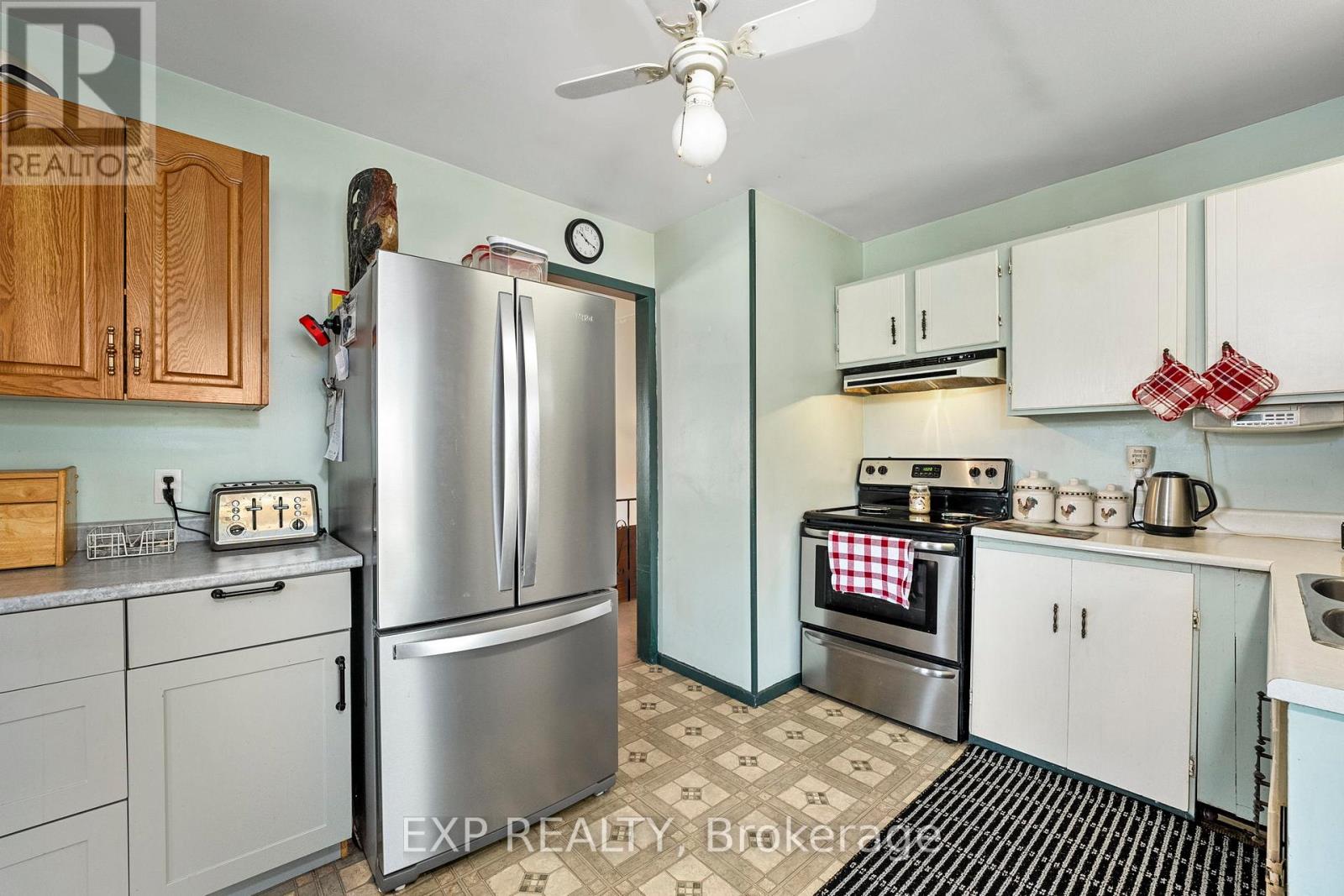 Photo 15 of 354 Lakeland Crescent, Brock ON