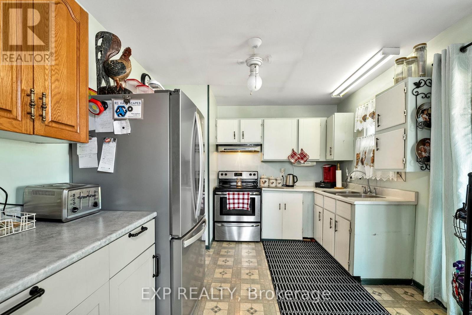 Photo 17 of 354 Lakeland Crescent, Brock ON