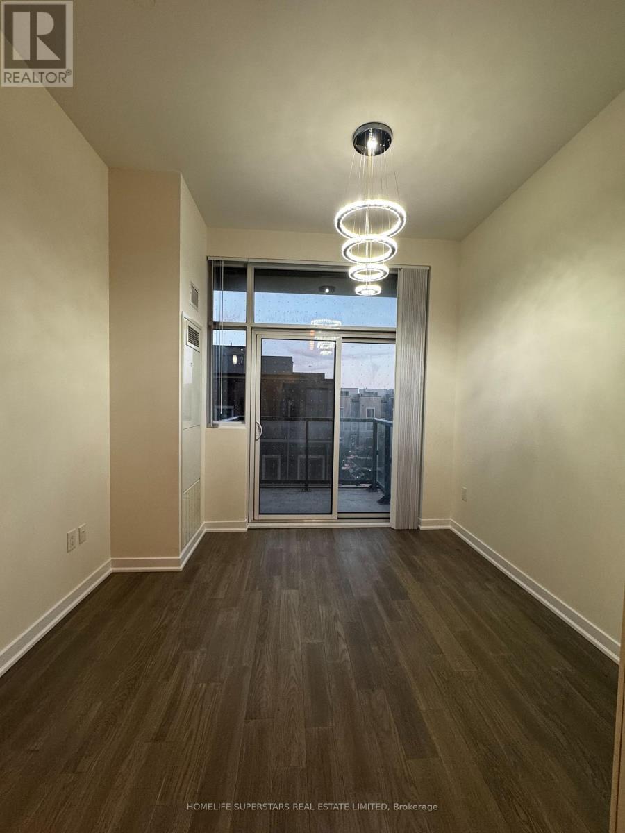 Photo 26 of 307 38 Honeycrisp Crescent, Vaughan ON