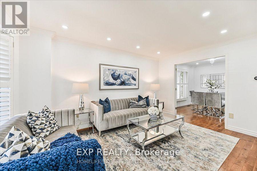 Photo 11 of 3608 Kelso Crescent, Mississauga ON