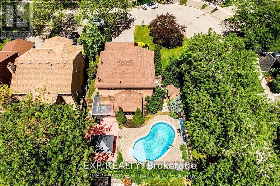 Photo 15 of 3608 Kelso Crescent, Mississauga ON
