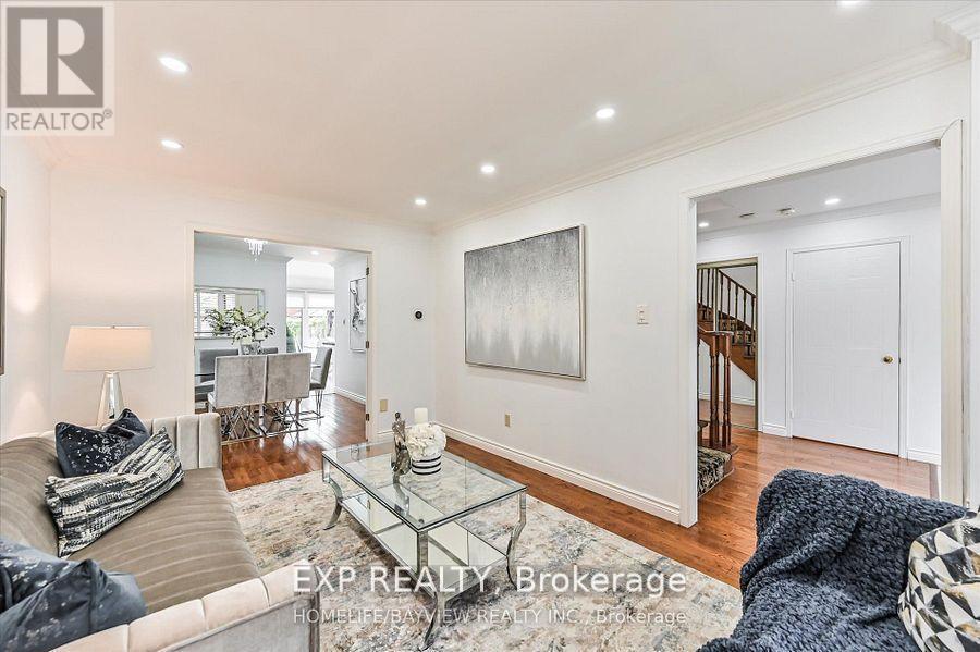 Photo 6 of 3608 Kelso Crescent, Mississauga ON